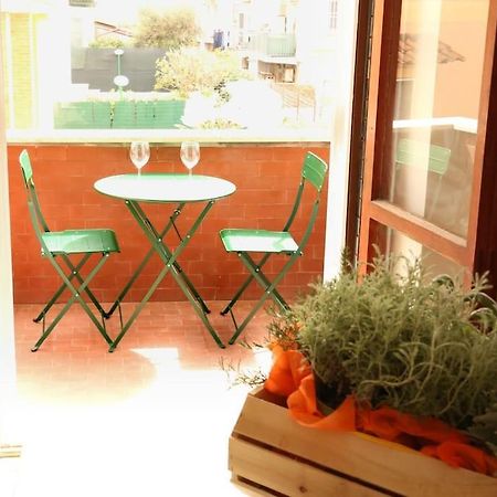 Appartamento Cozy Coastal Gateway Lido di Ostia Esterno foto