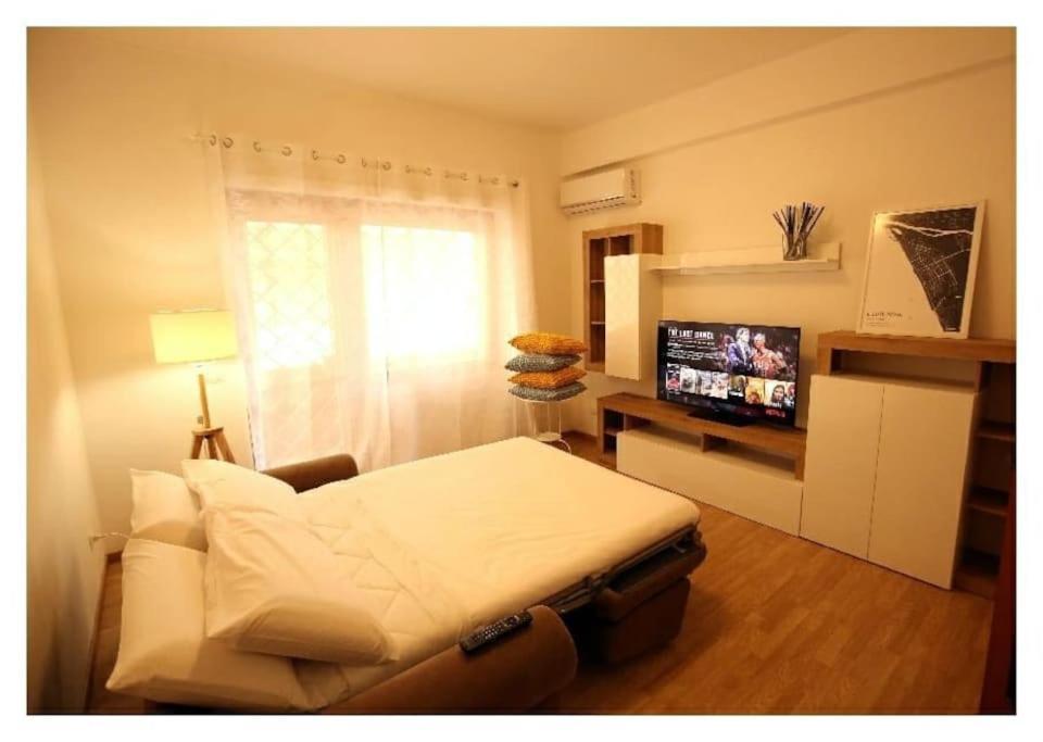 Appartamento Cozy Coastal Gateway Lido di Ostia Esterno foto